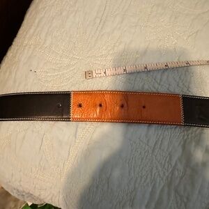 Dooney & Bourke belt